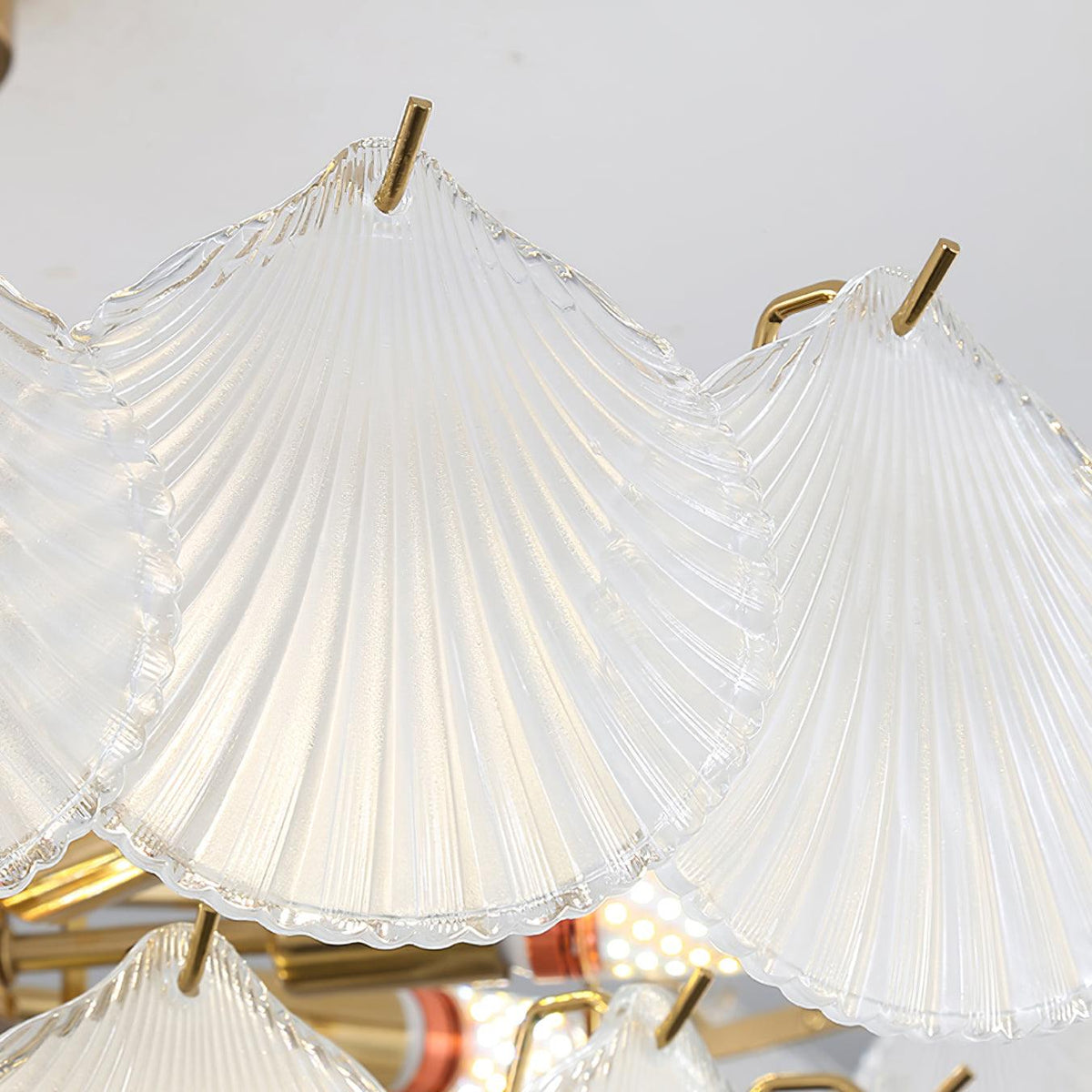 shell-glass-chandelier