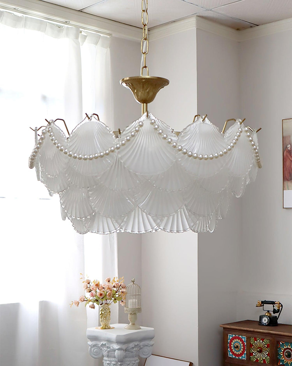 shell-pearl-chandelier
