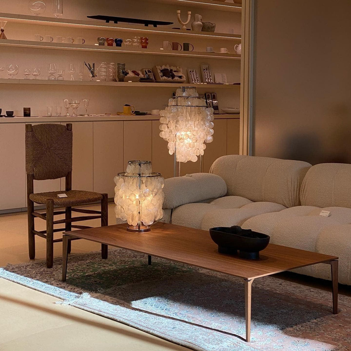 shell-table-lamp