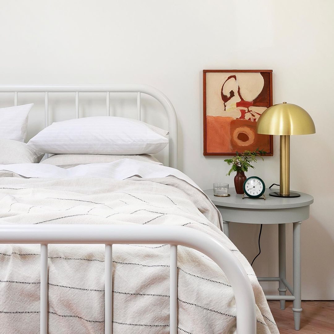 MoGu Table Lamp