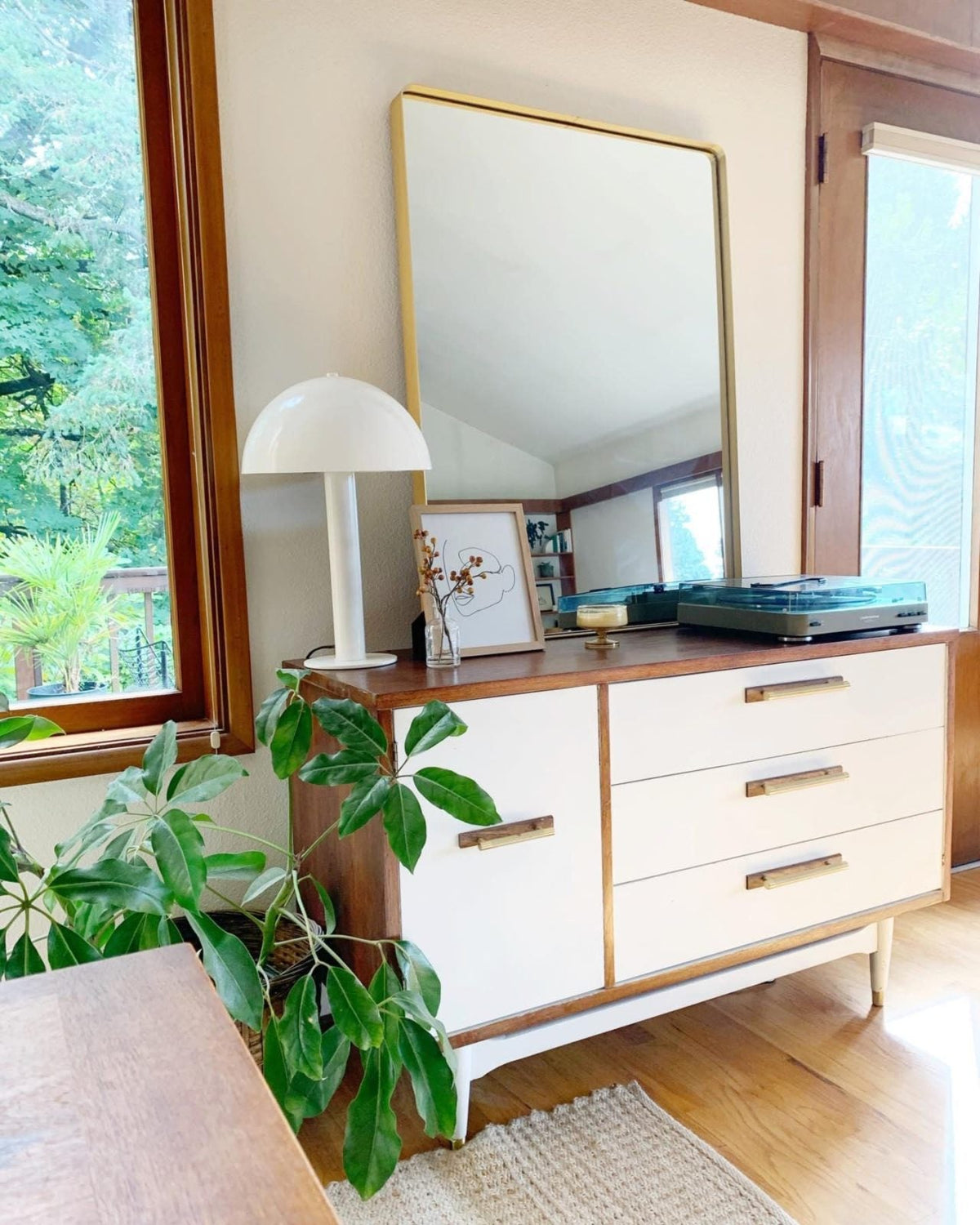 MoGu Table Lamp