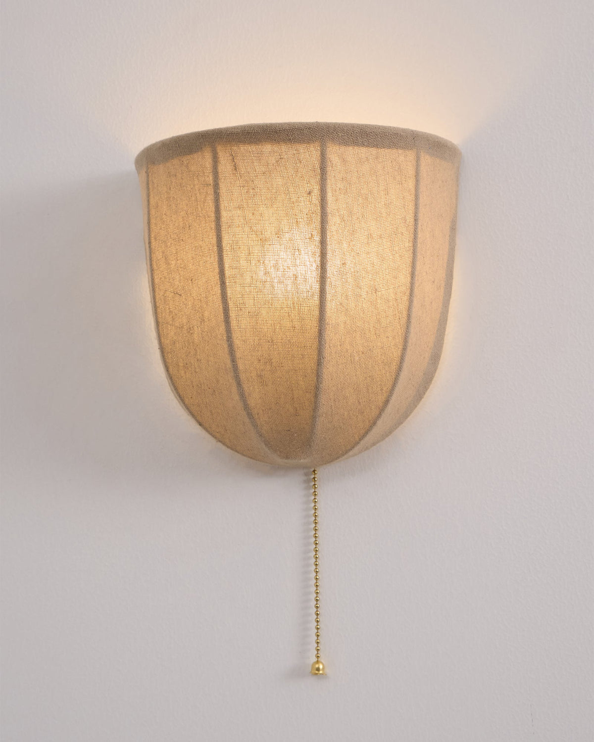 sienna-linen-wall-sconce