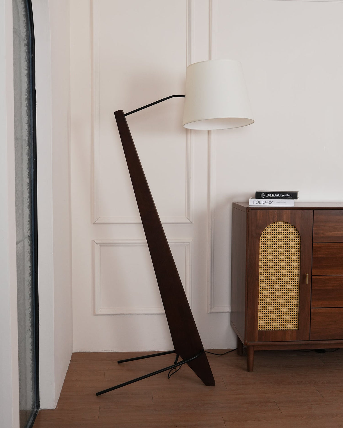 silva-giant-floor-lamp