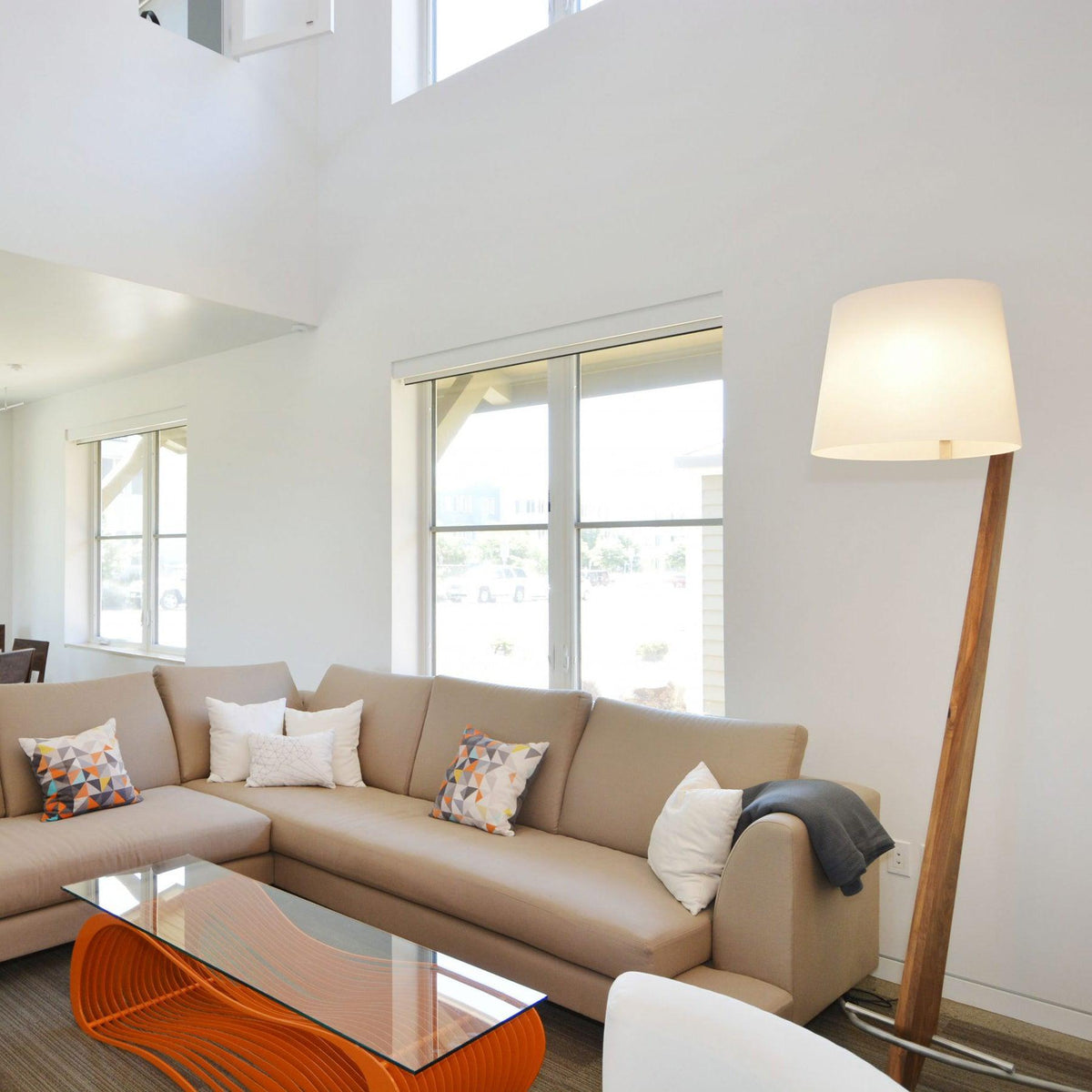 silva-giant-floor-lamp