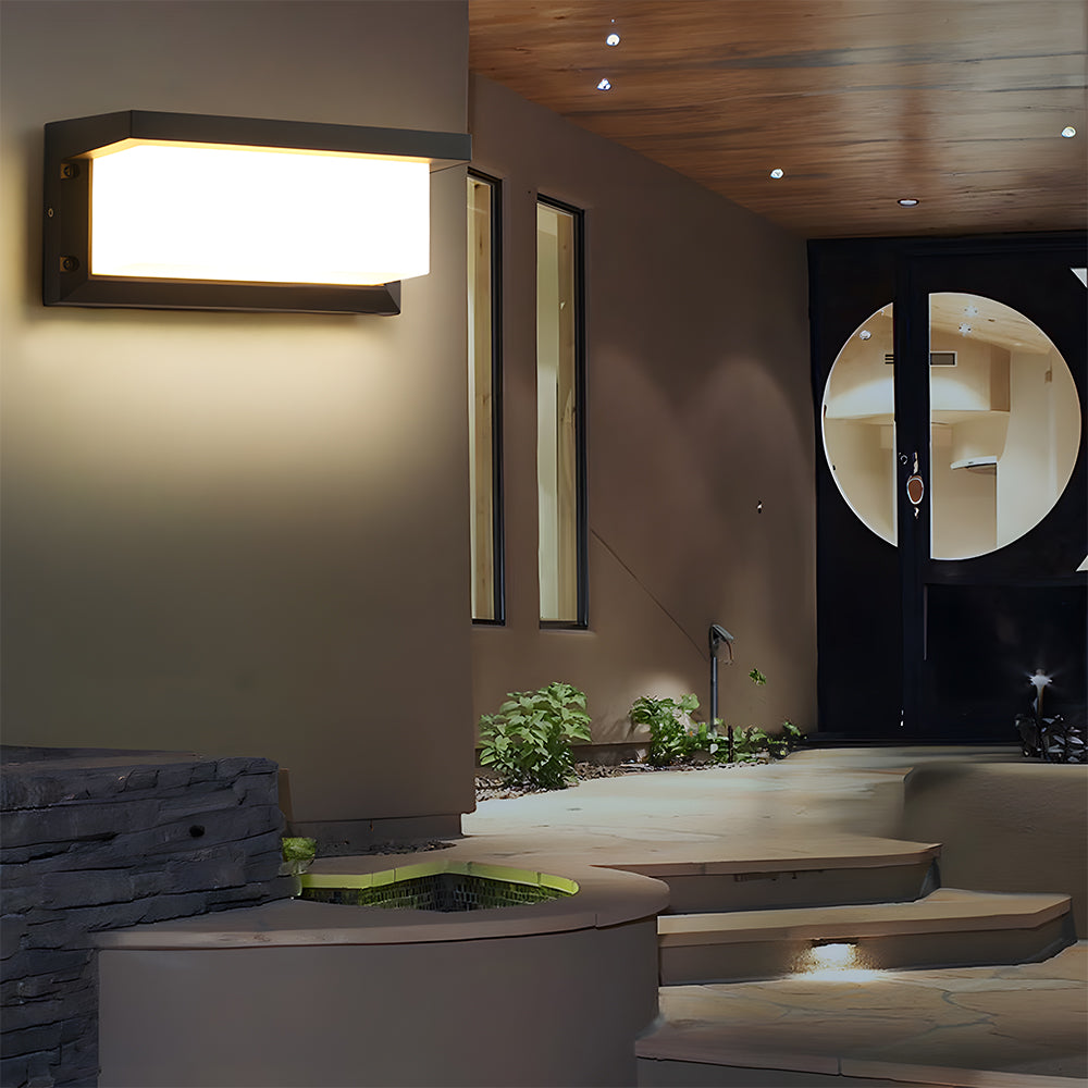 Modern Simple Waterproof Sensor Led Outdoor Wall Light