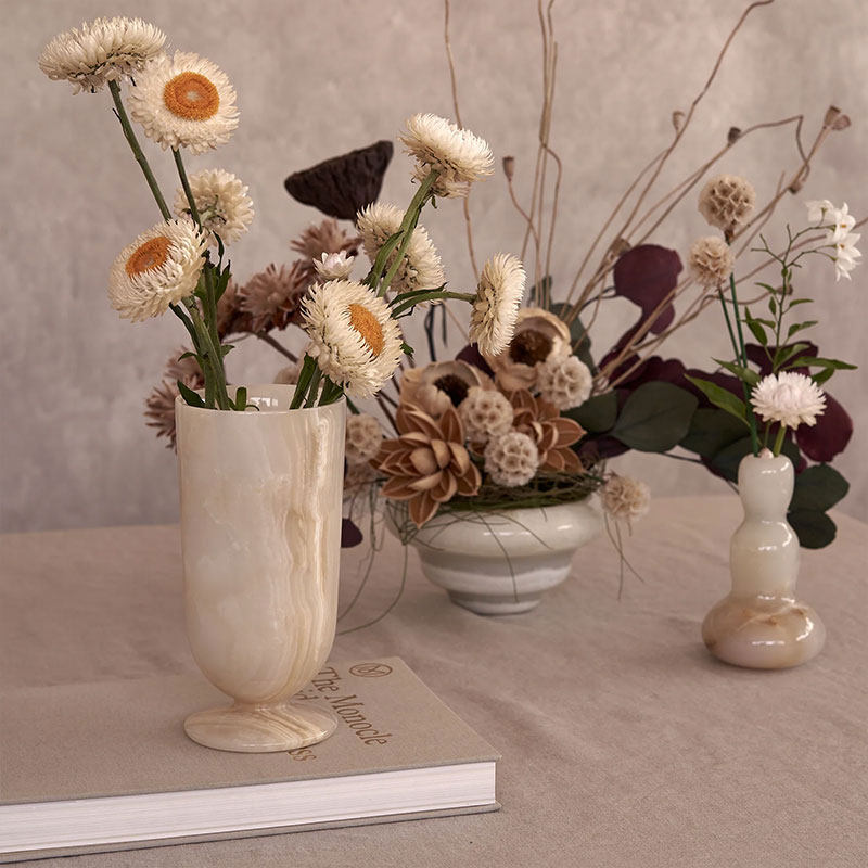Small Jade Vase Table Lamp in Natural Stone for Ambient Lighting