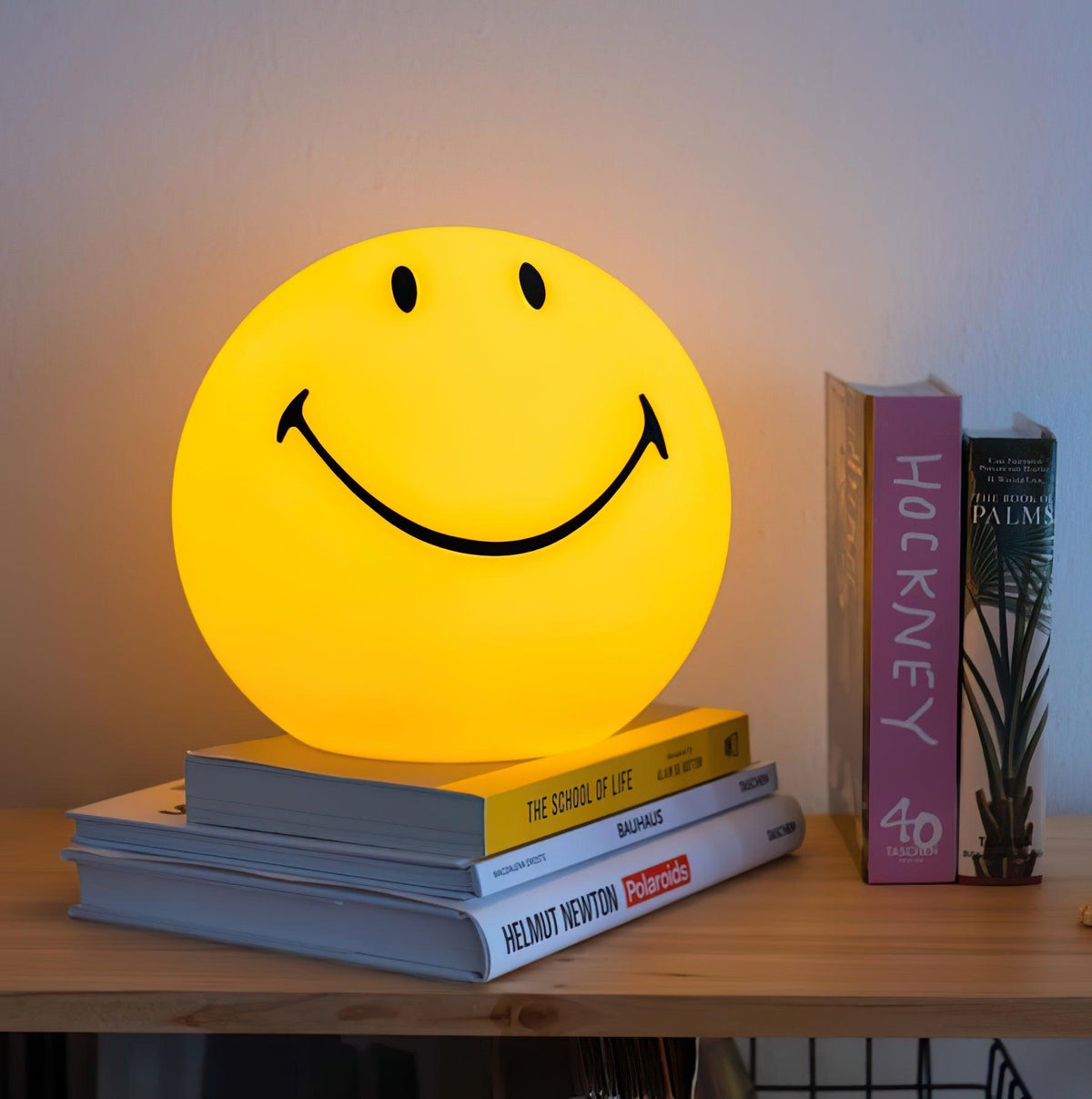 Smiling Rechargeable Built In Battery Table Lamp