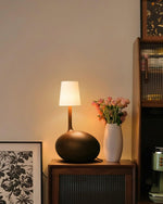 snail-table-lamp