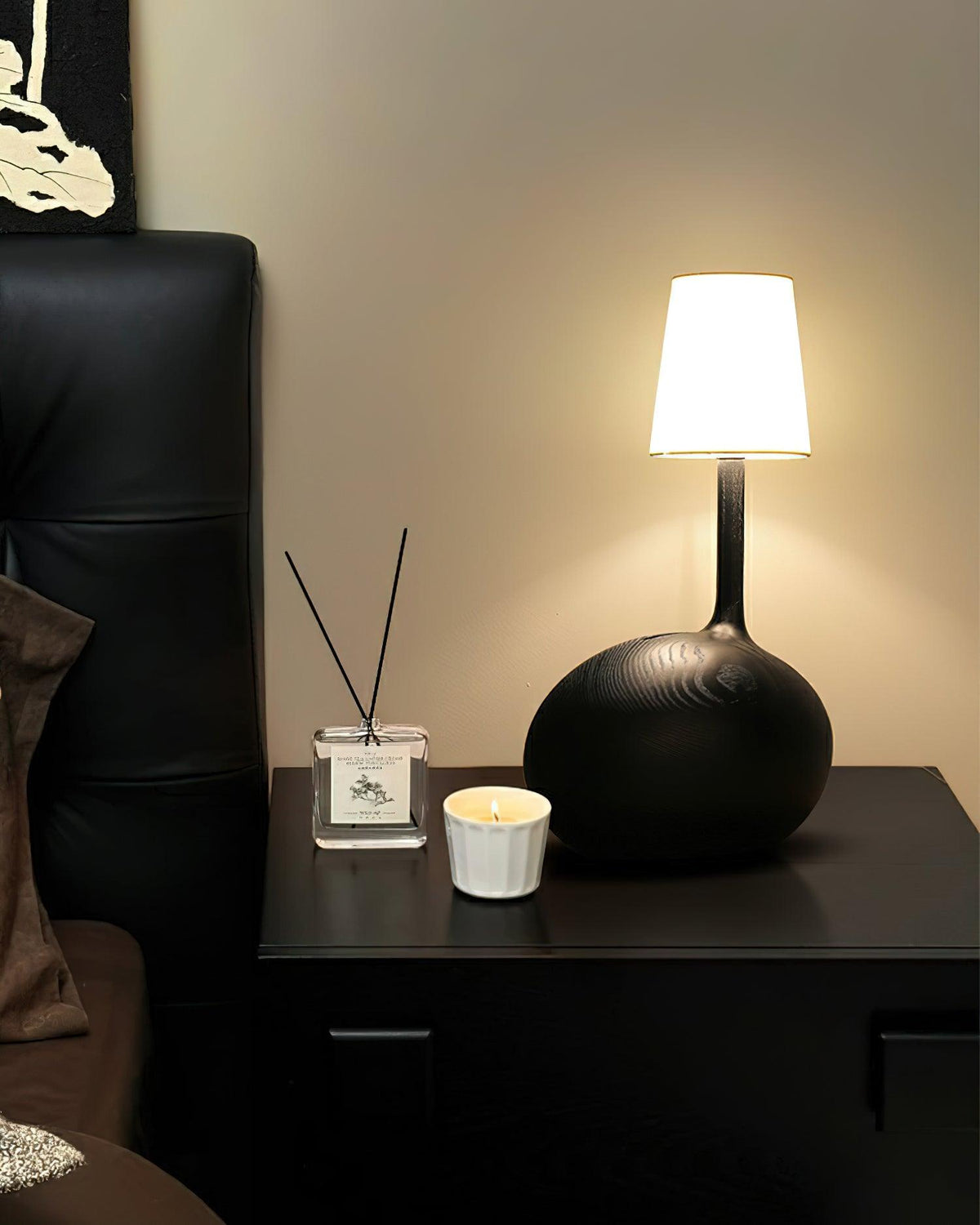 snail-table-lamp