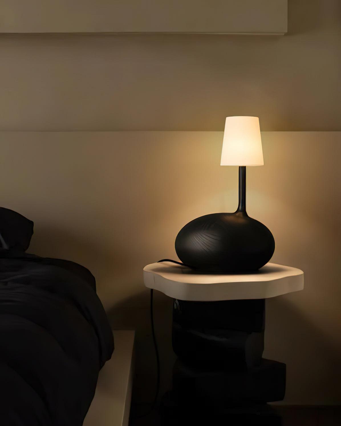 snail-table-lamp