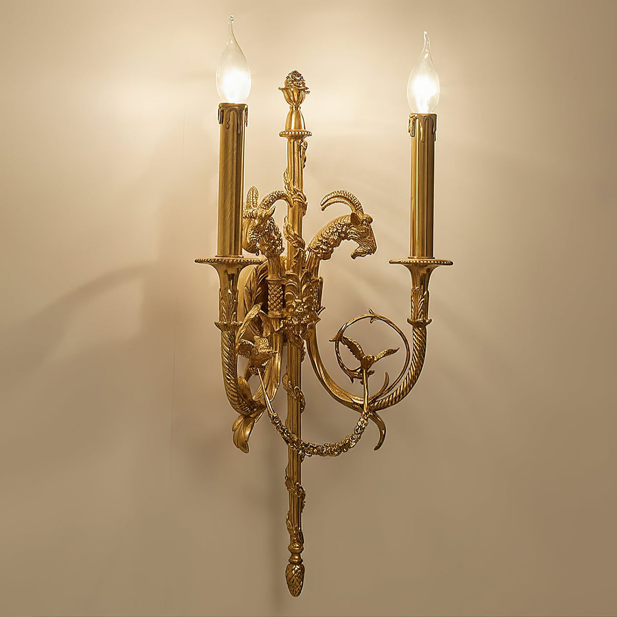 sociapailis-brass-wall-lamp