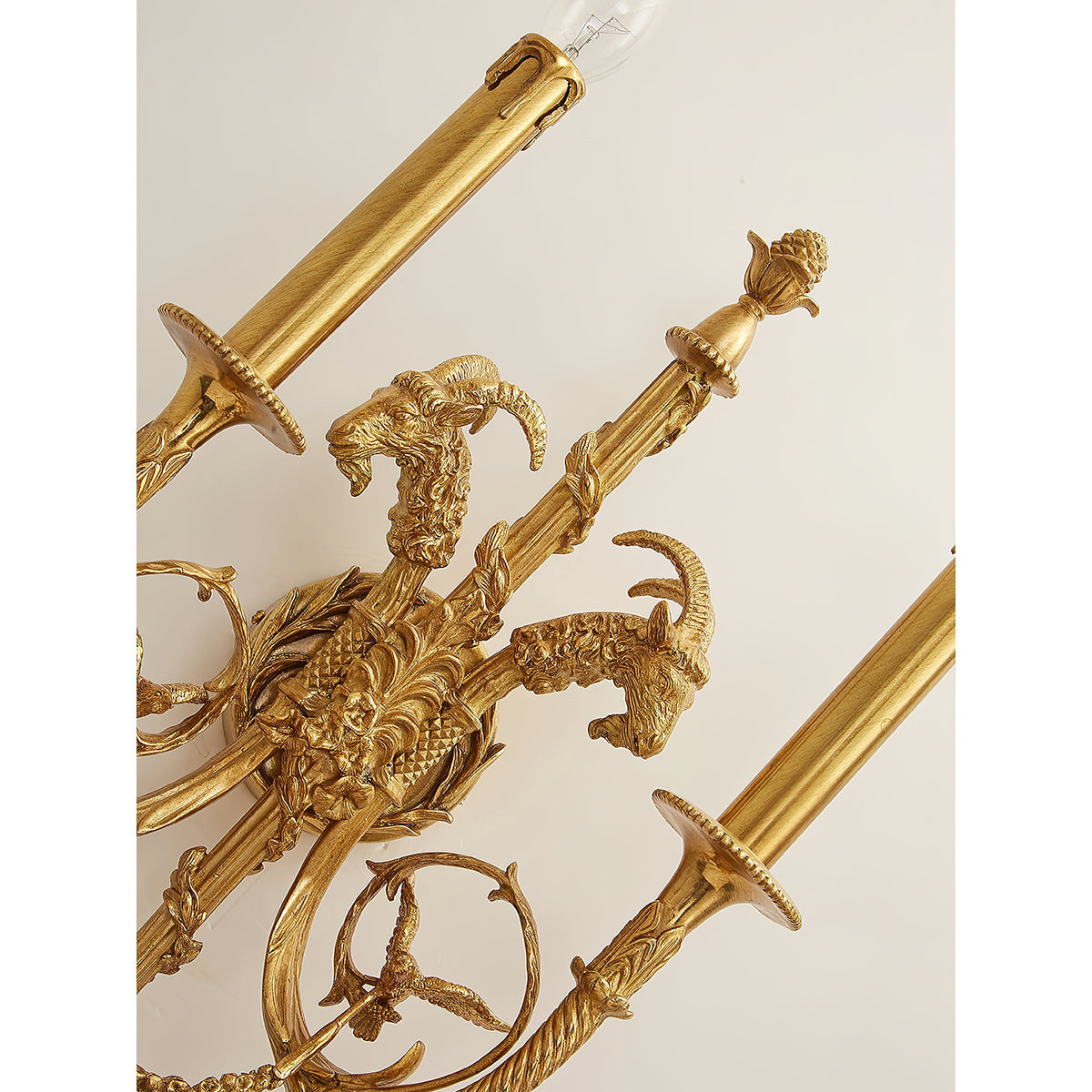 sociapailis-brass-wall-lamp
