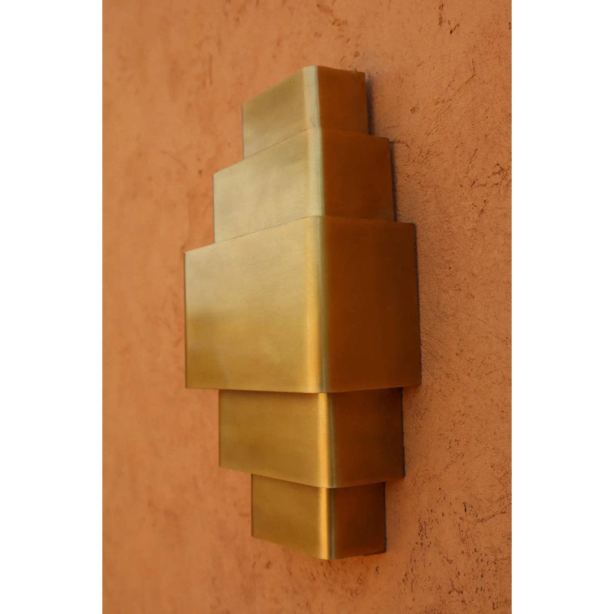 sofia-brass-wall-lamp