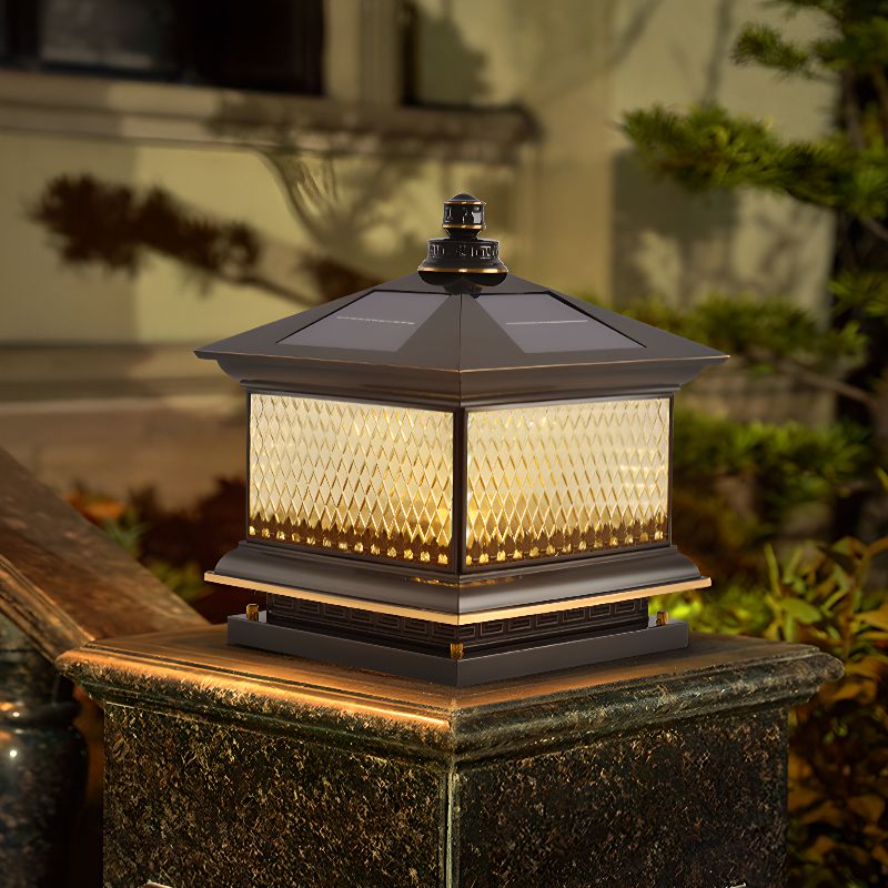 Diamond Solar Post Light for Pathways & Gardens – Modern LED Outdoor Lamp