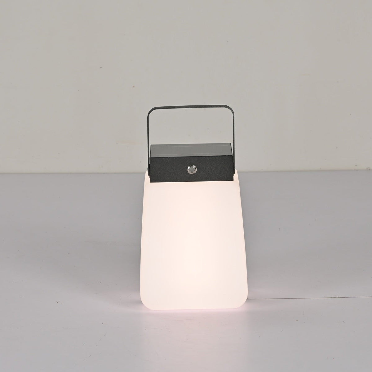 Solara Edge Lantern — Modern Solar-Powered Outdoor Lamp with Remote Control