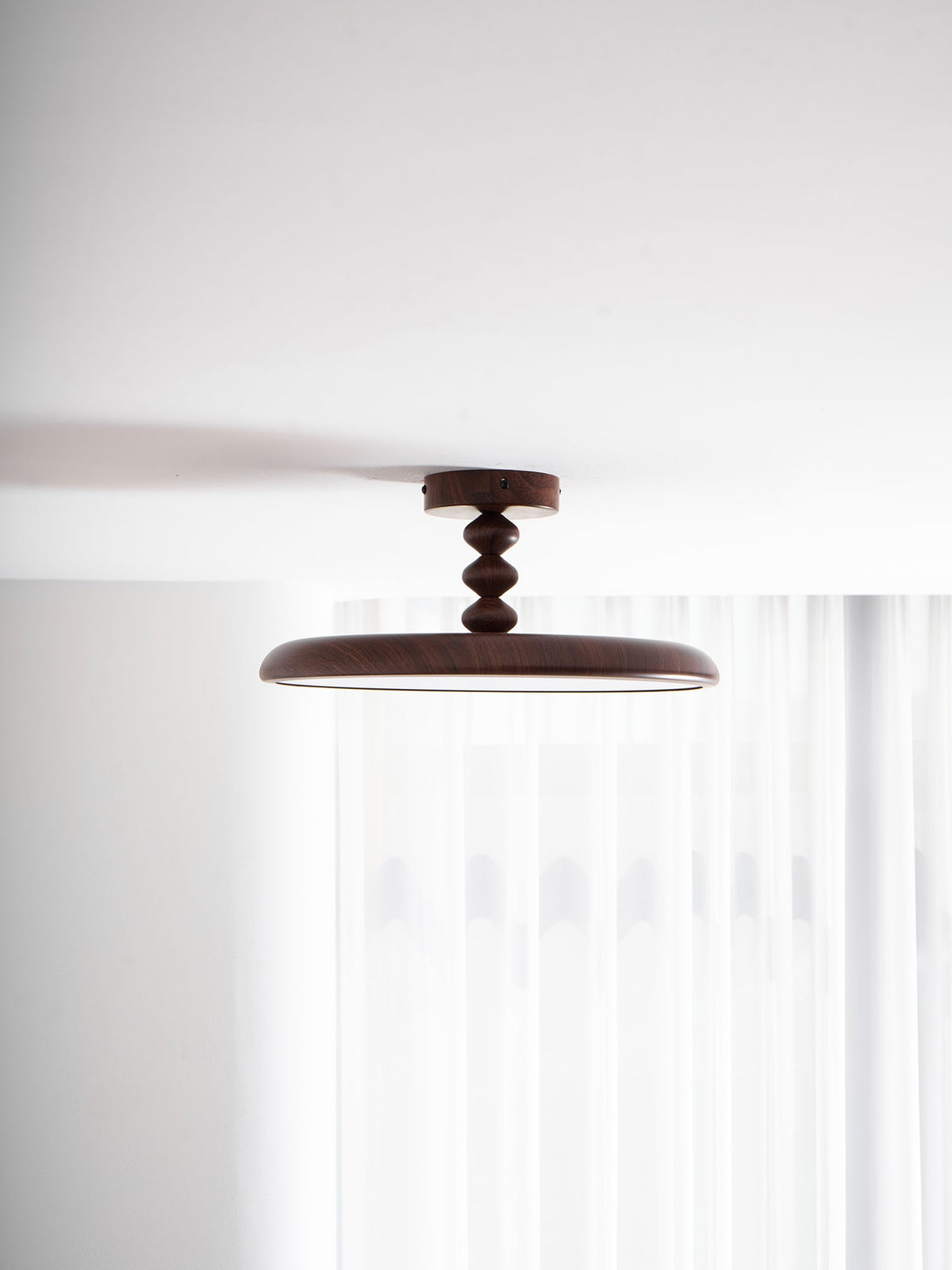 soluna-wood-ceiling-light