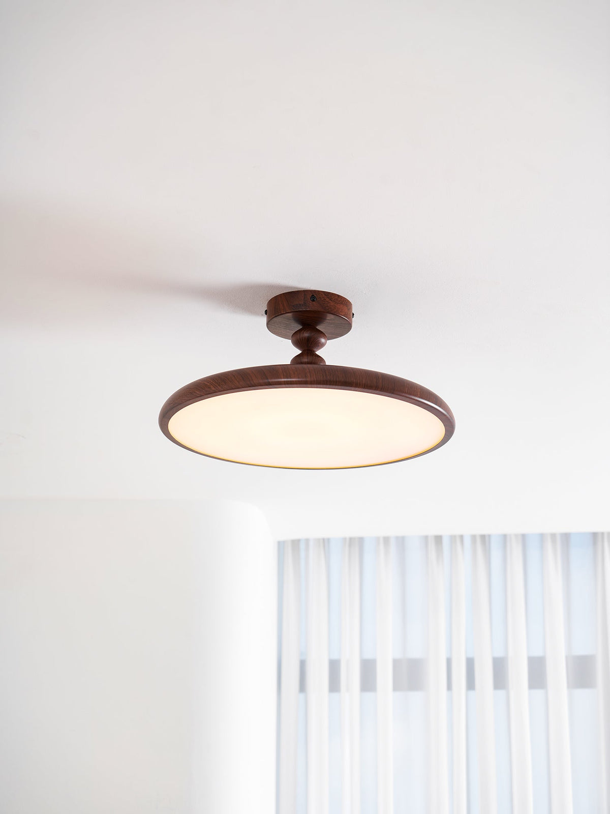 soluna-wood-ceiling-light