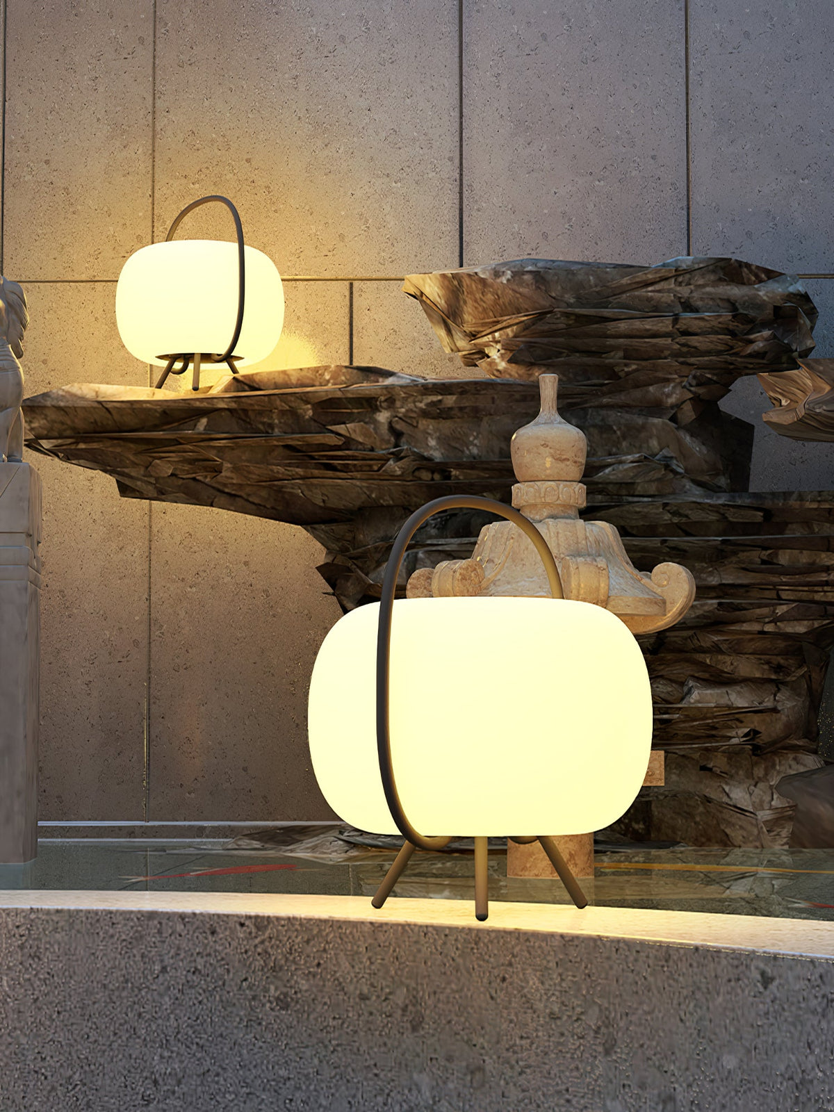 Soluna Pod Solar-Powered Outdoor Lantern with Ambient LED Glow