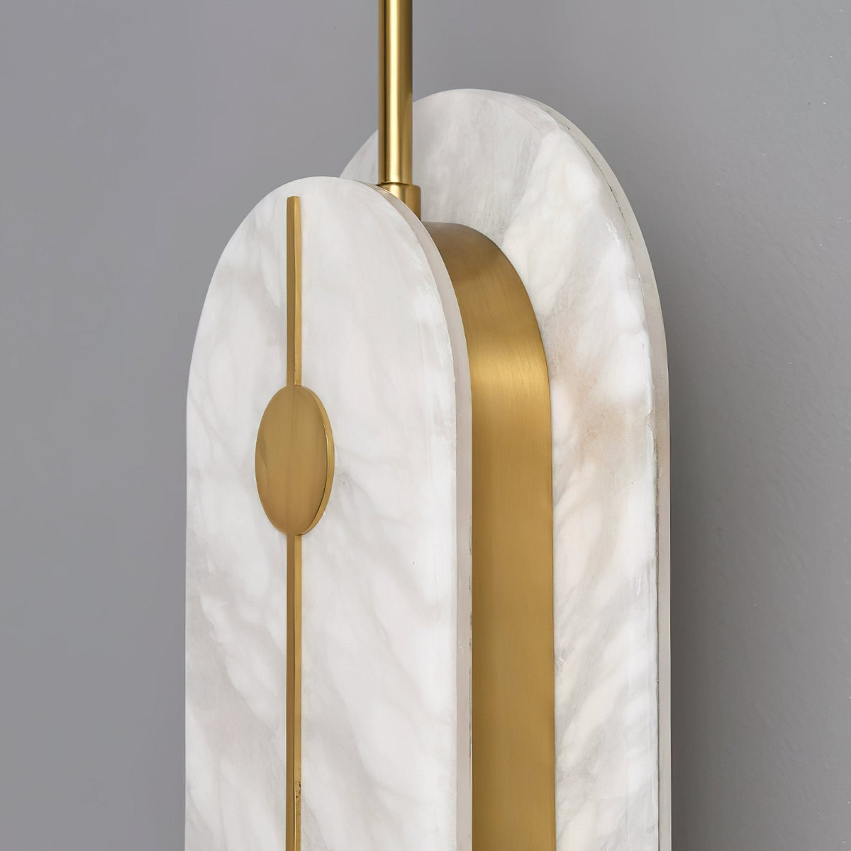 Solvane Alabaster Wall Sconce – Modern Brass LED Wall Light
