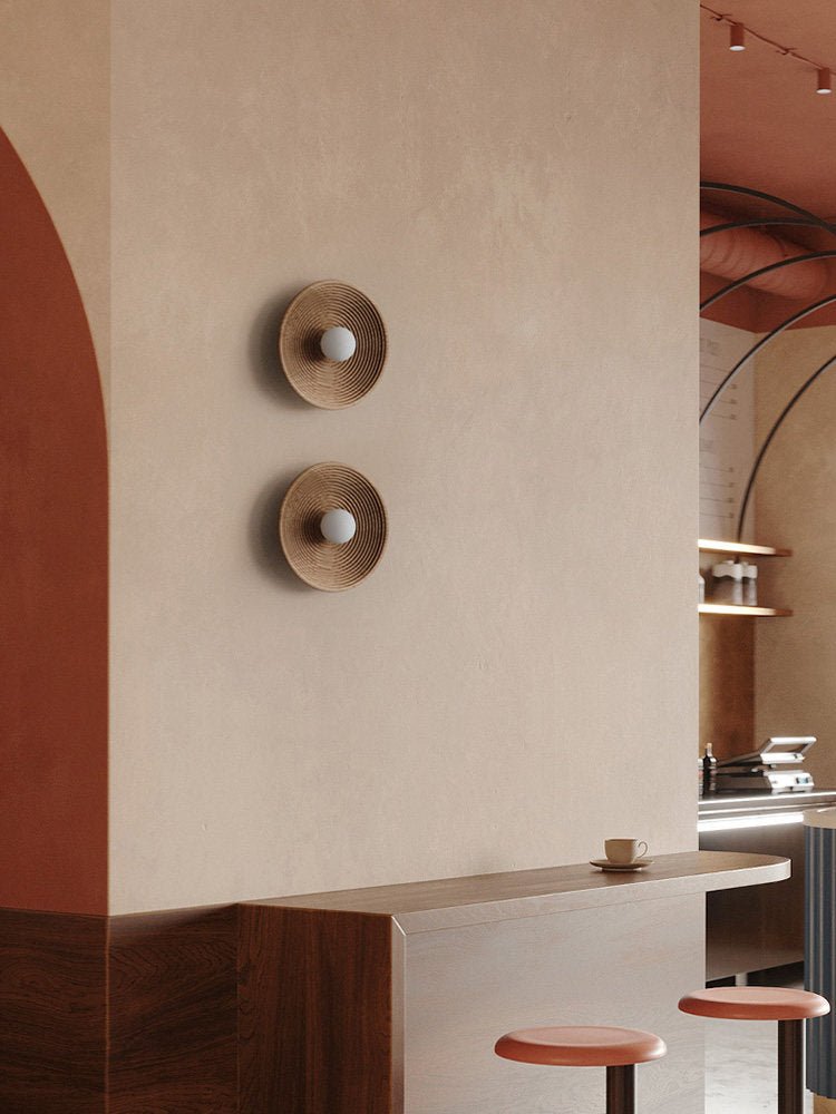 Solvara Ripple Wood Wall Sconce – Modern Sculptural Lighting