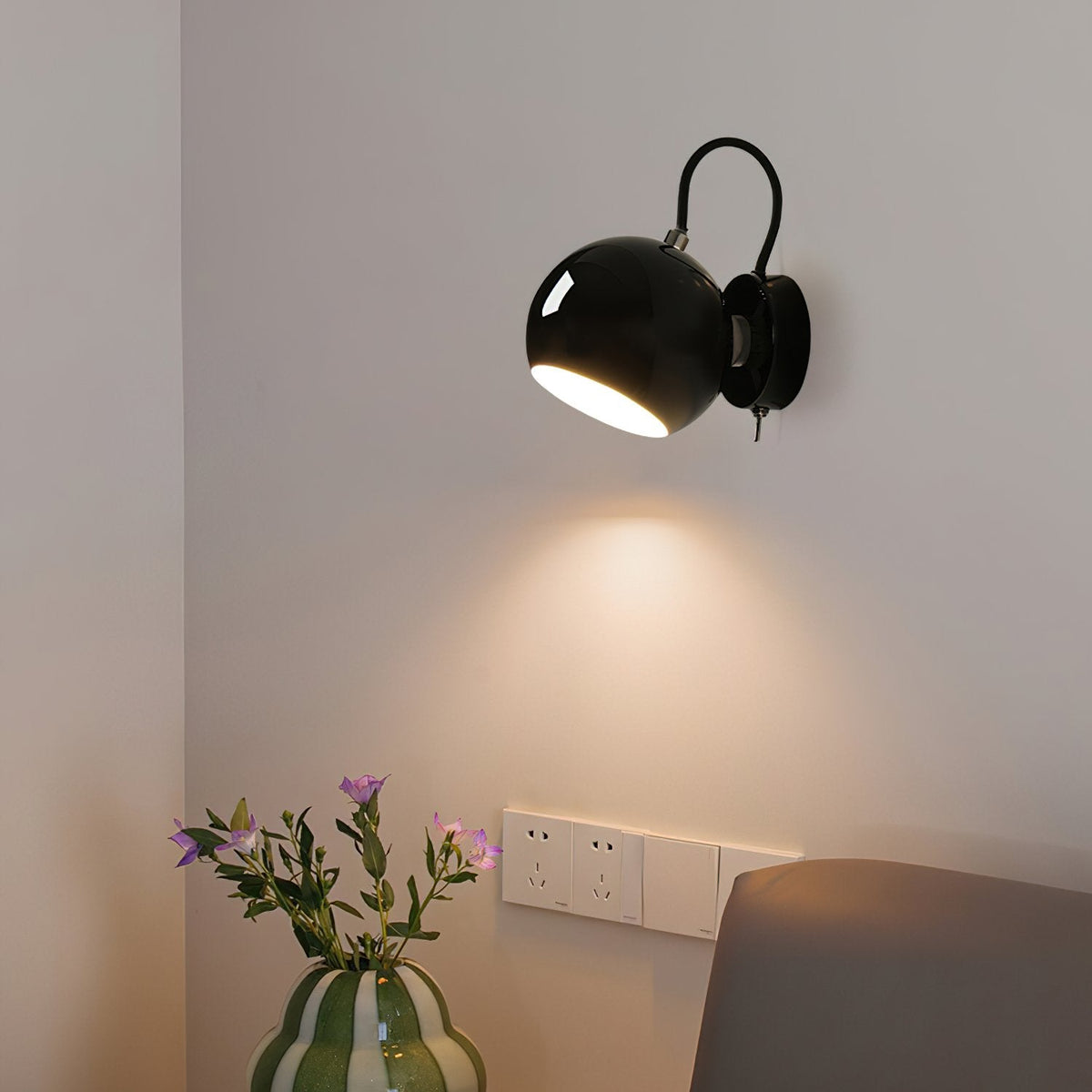 Spherical Wall Lamp