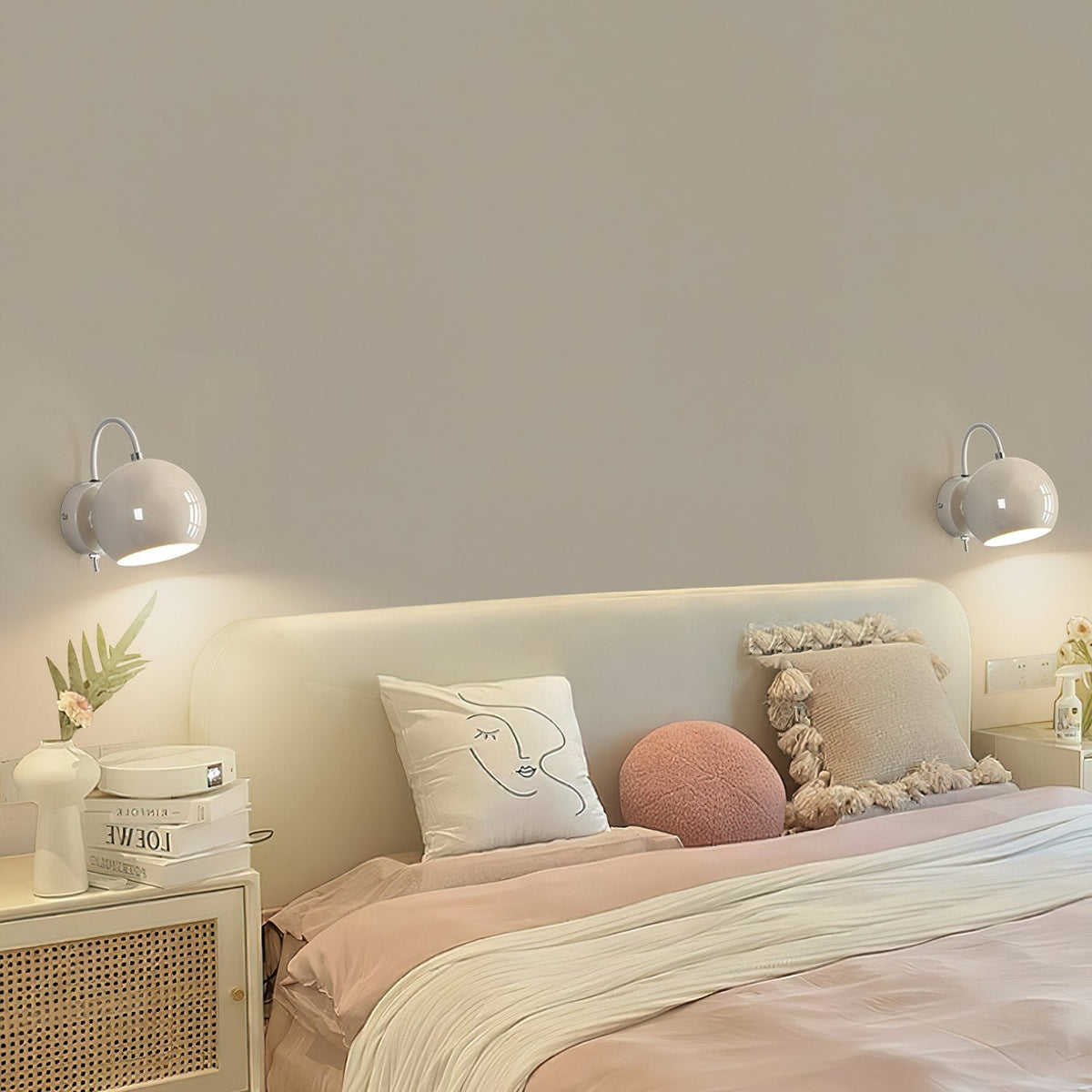 Spherical Wall Lamp
