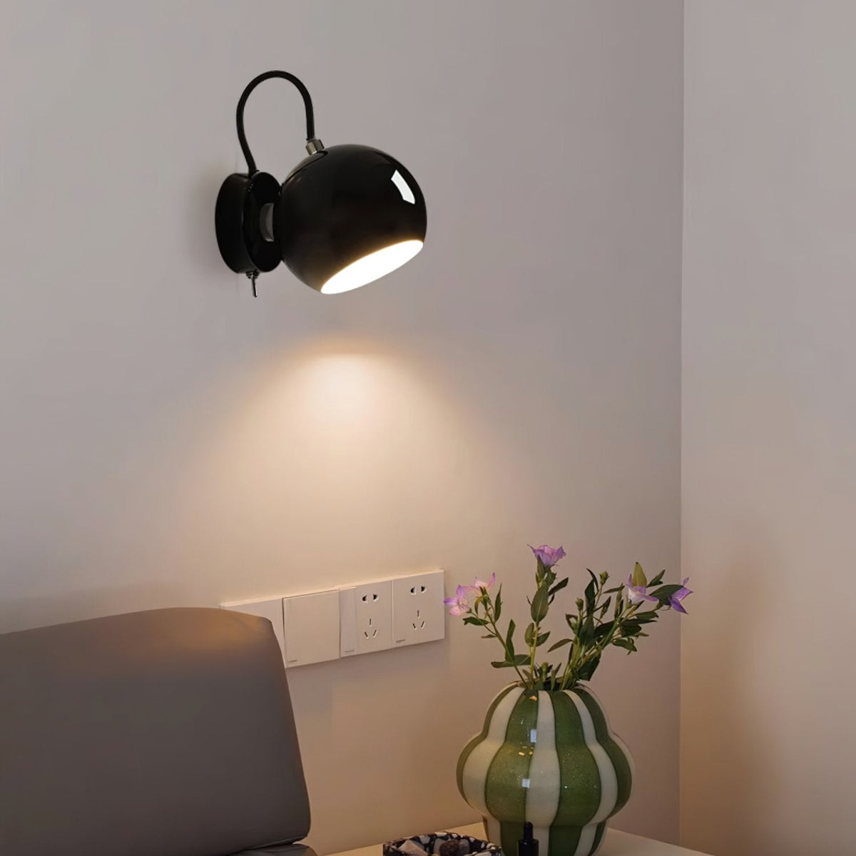 Spherical Wall Lamp