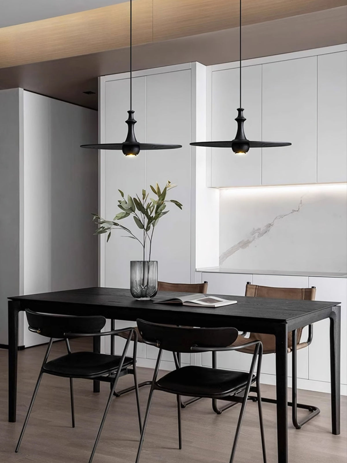 Spindle Disc Wood Pendant Light – Modern Minimalist Ceiling Lamp