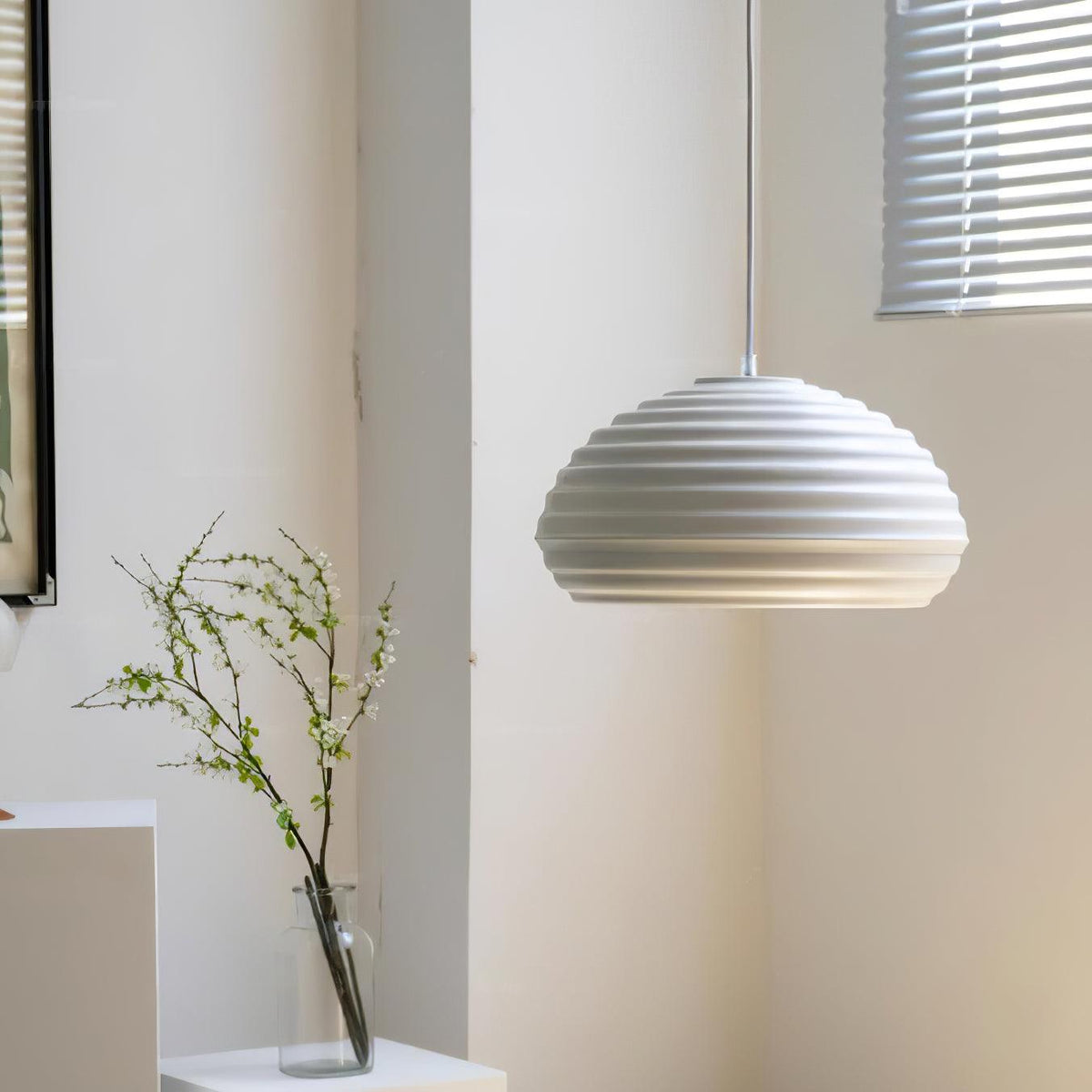Splugen Modern Aluminum Pendant Light for Dining Room and Kitchen Island