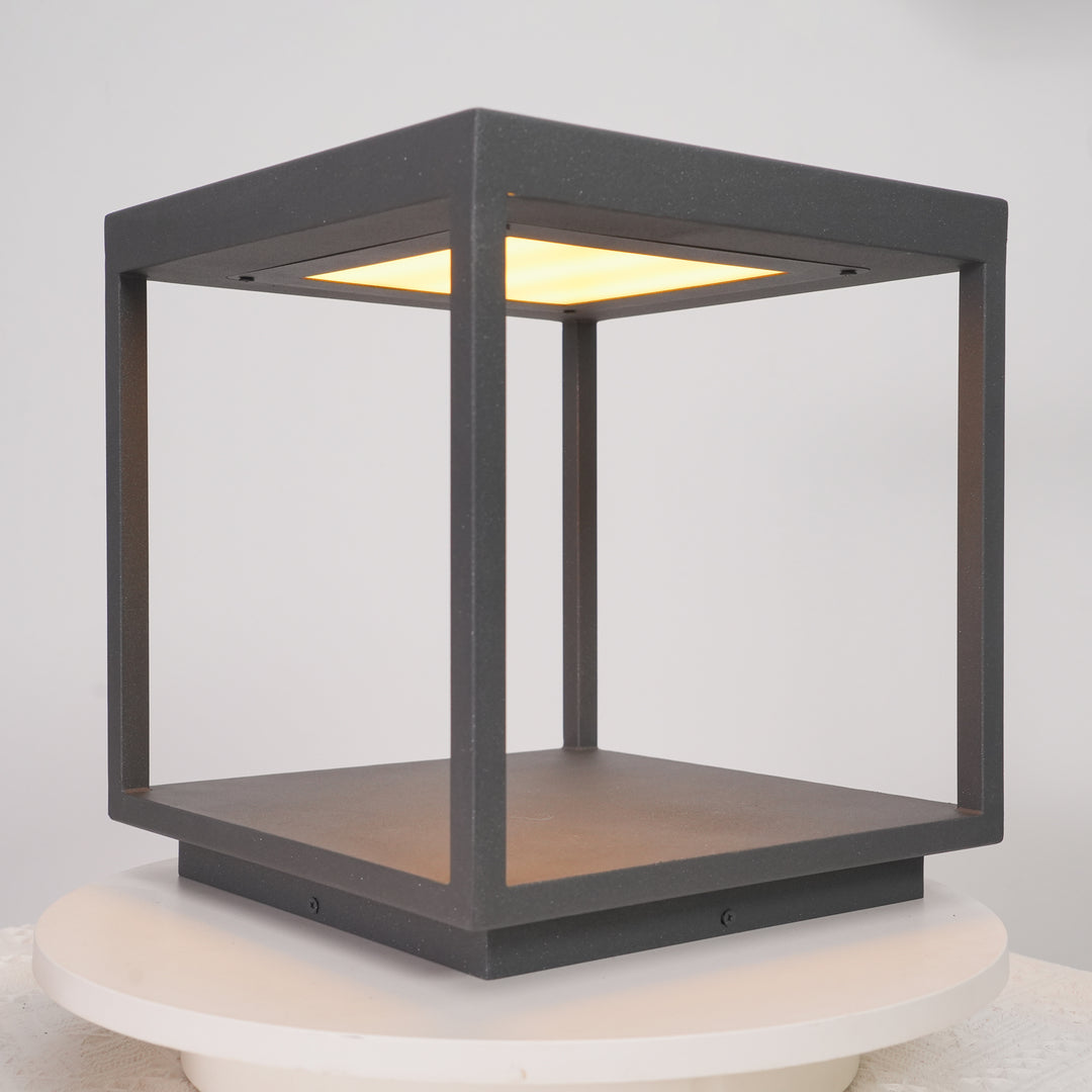 square-frame-fence-post-outdoor-light
