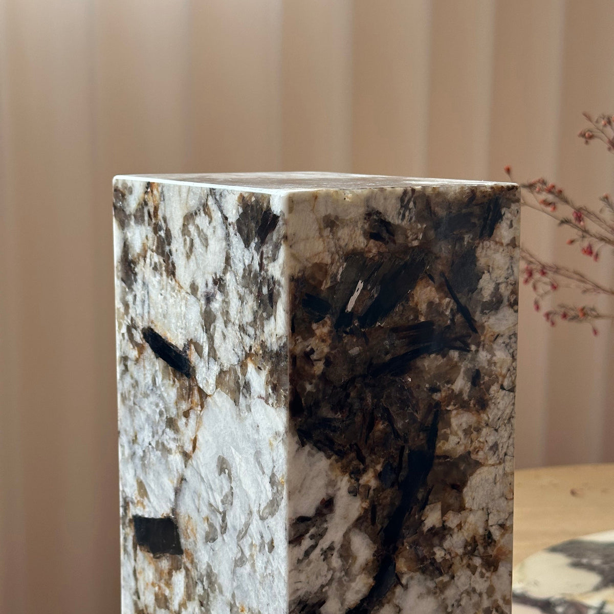 square-stone-rable-lamp