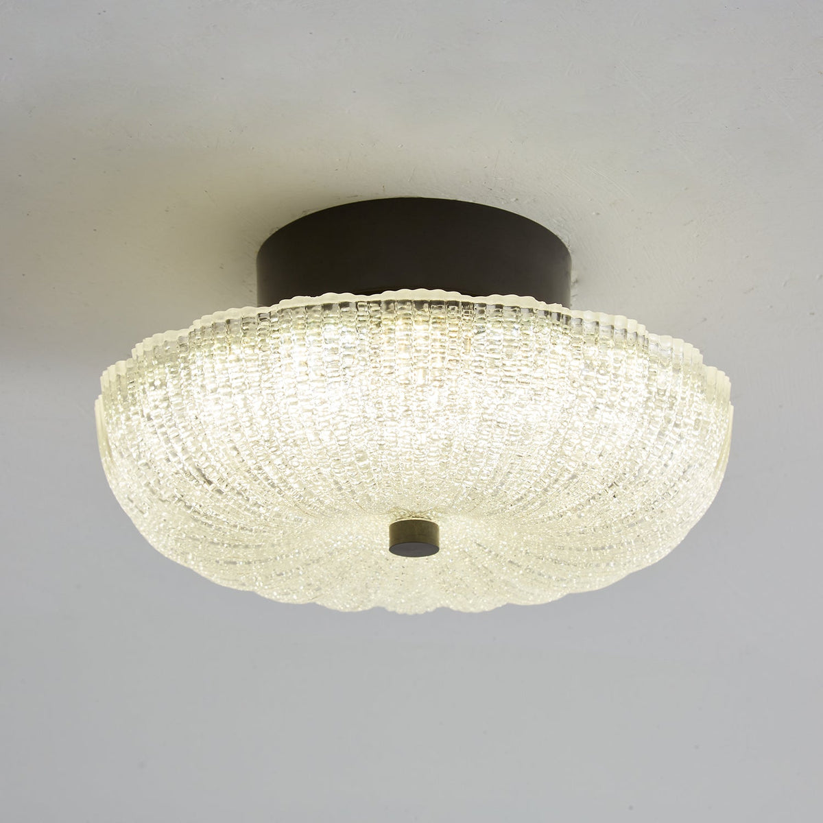 Starlit Brass LED Flush Mount Ceiling Light for Modern Interiors