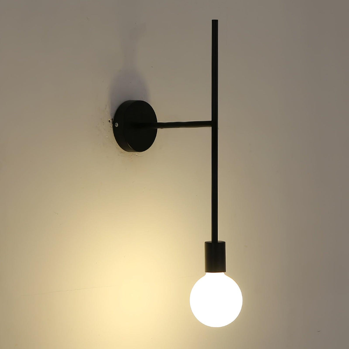 step-kick-wall-lamp