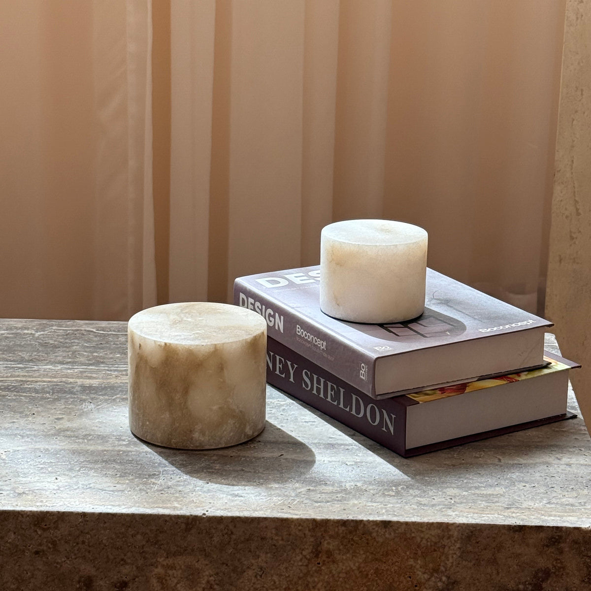 sterno-alabaster-table-lamp-built-in-battery