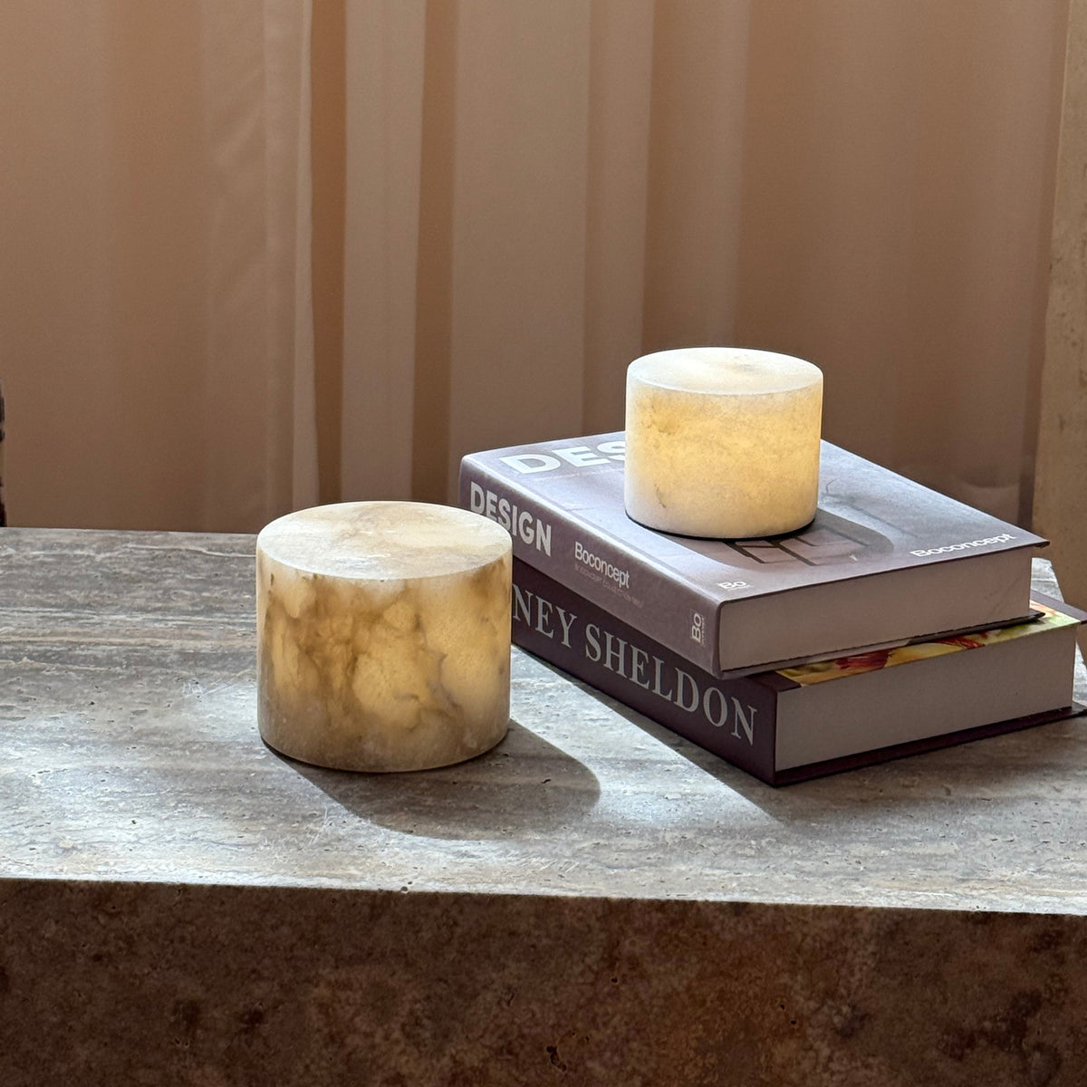 sterno-alabaster-table-lamp-built-in-battery