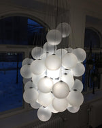 Stochastic Chandeliers