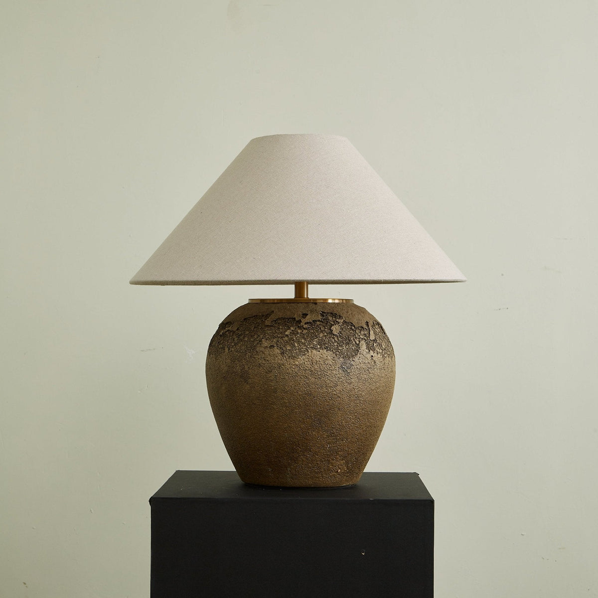 Stoneveil Ceramic Table Lamp with Linen Shade for Bedroom and Living Room