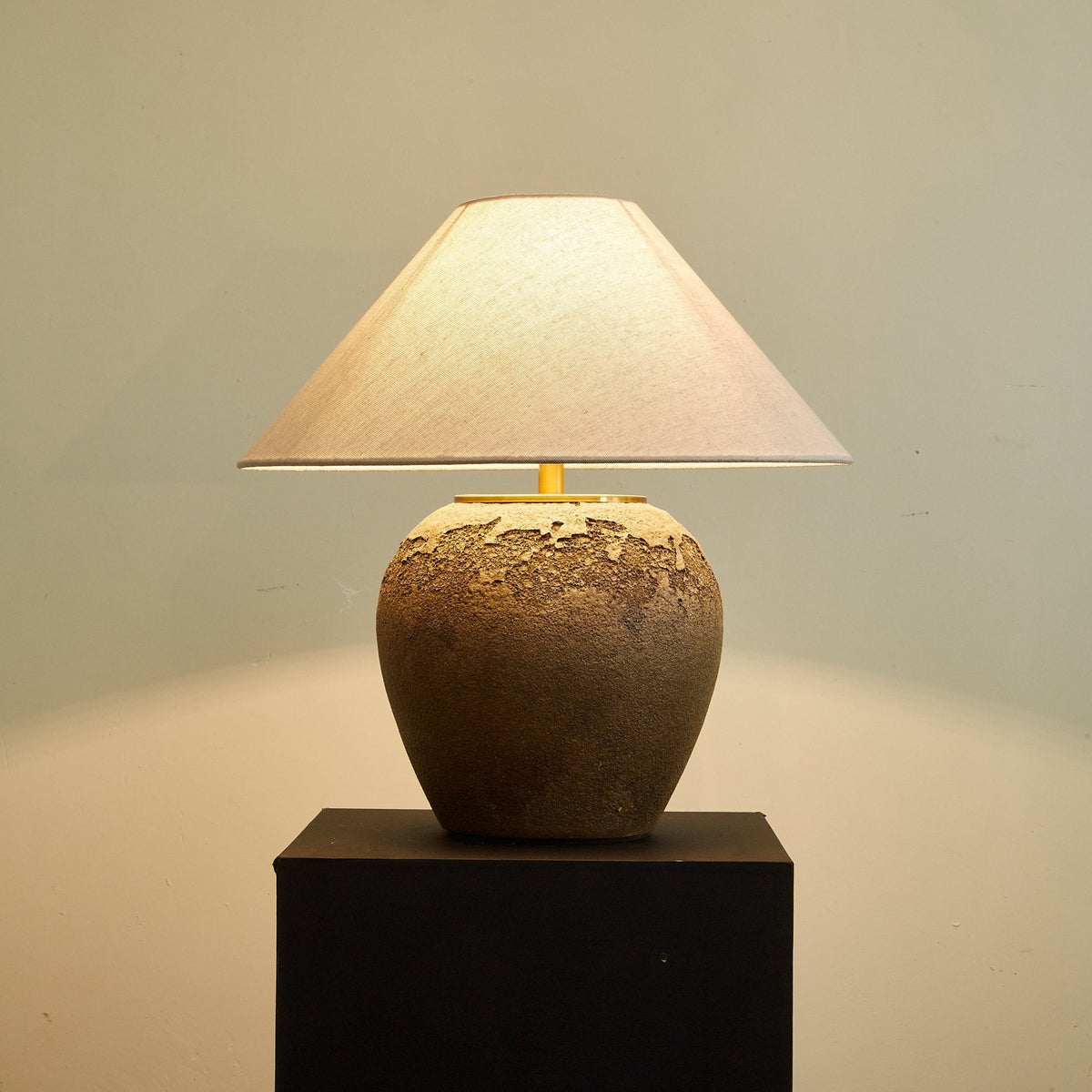 Stoneveil Ceramic Table Lamp with Linen Shade for Bedroom and Living Room