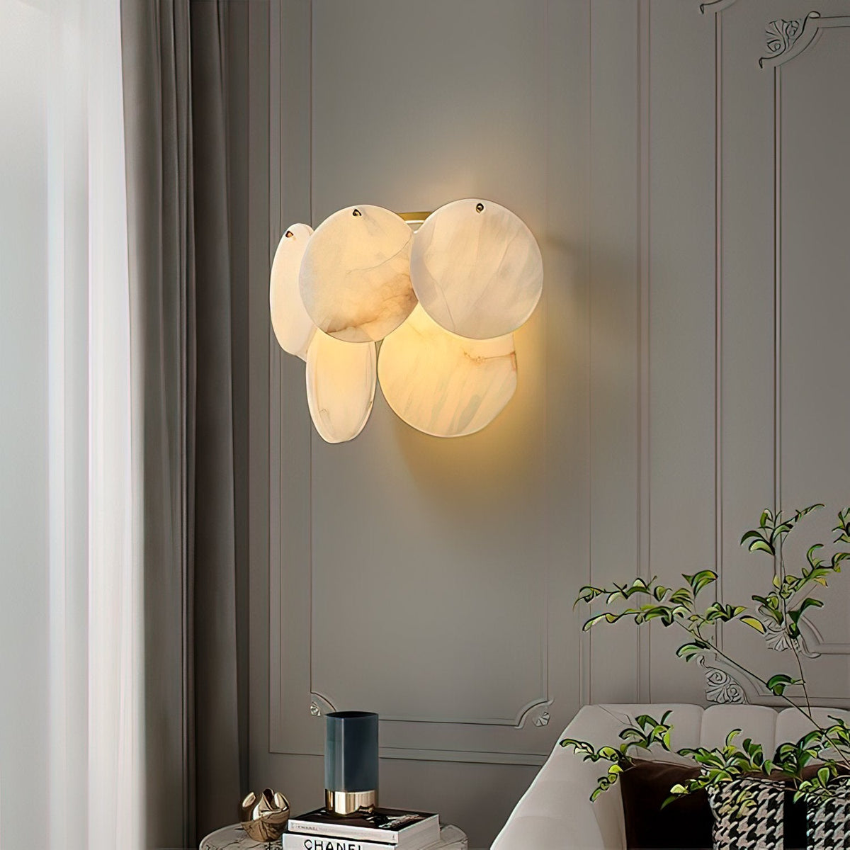Strata Lumina Alabaster Wall Sconce in Brass Finish