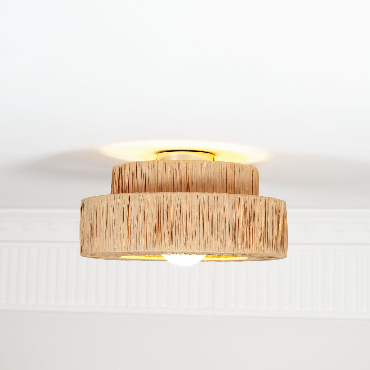 Handwoven Raffia Ceiling Lamp – Natural Straw Pendant Light for Modern Interiors