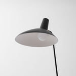 svelte-noir-floor-lamp