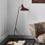 svelte-noir-floor-lamp