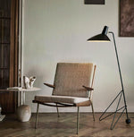 svelte-noir-floor-lamp
