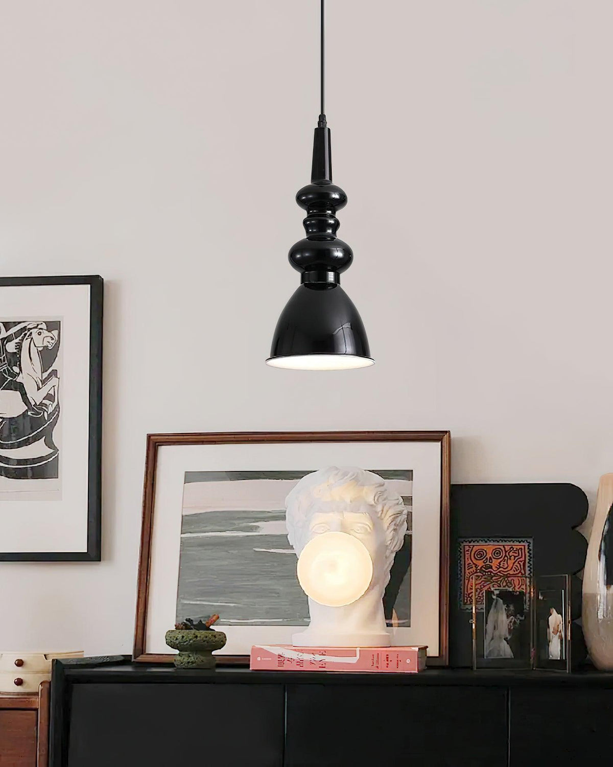 svelte-noir-pendant-light