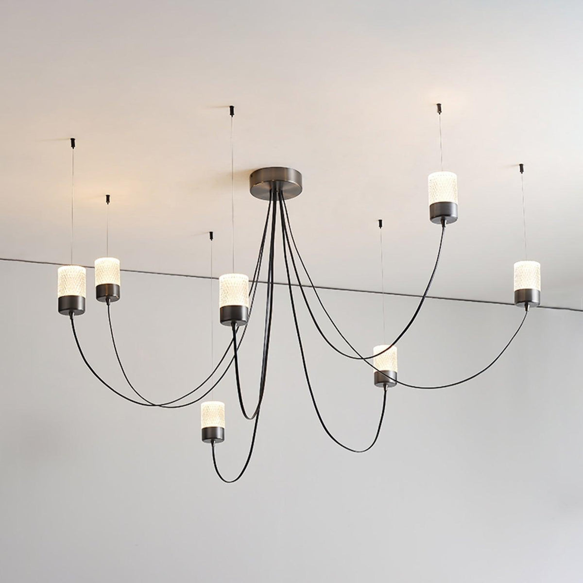 Swaying Modern Glass Pendant Chandelier for Dining Room and Living Room