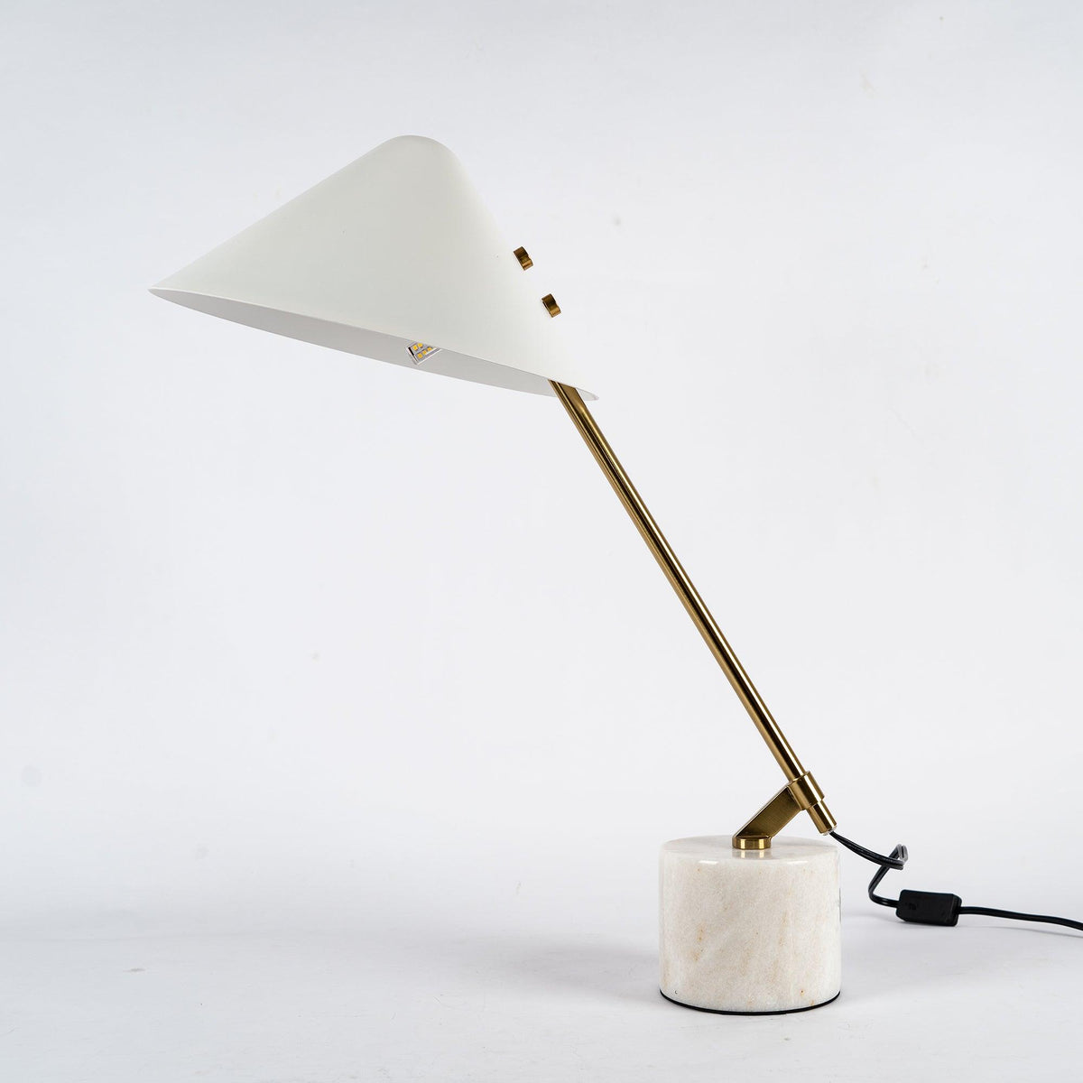 Small_Hat_Table_Lamp