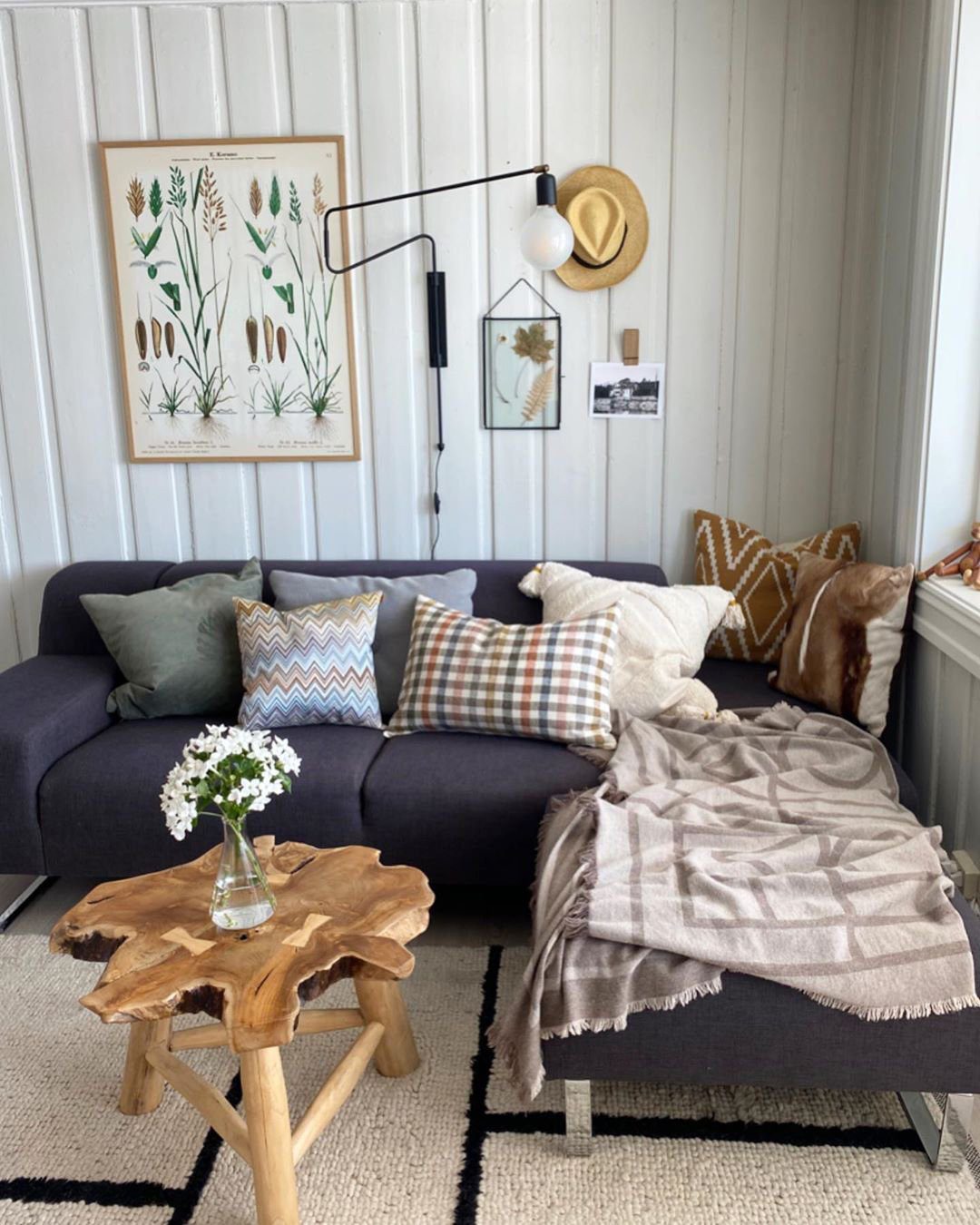 swing-plug-in-wall-lamp