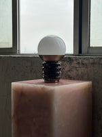 sylvia-table-lamp
