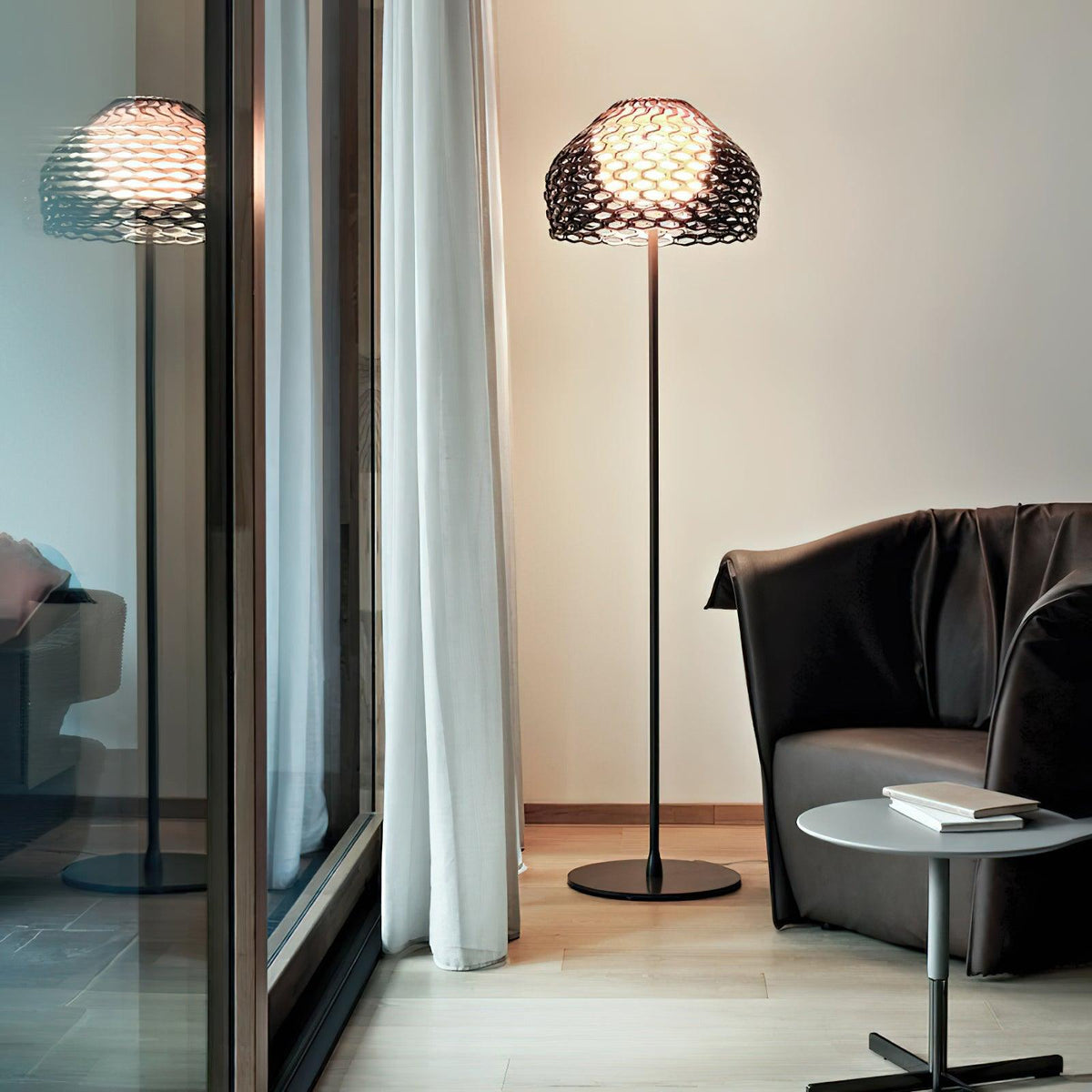 tatou-floor-lamp