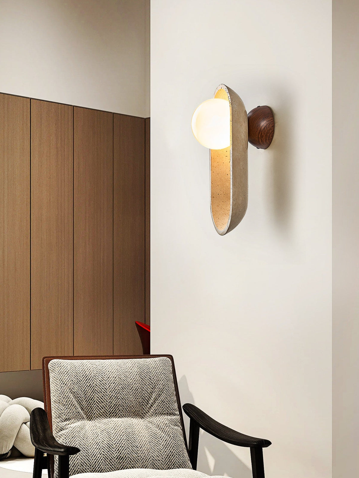 Tavian Arch Travertine Wall Sconce in Yellow Travertine